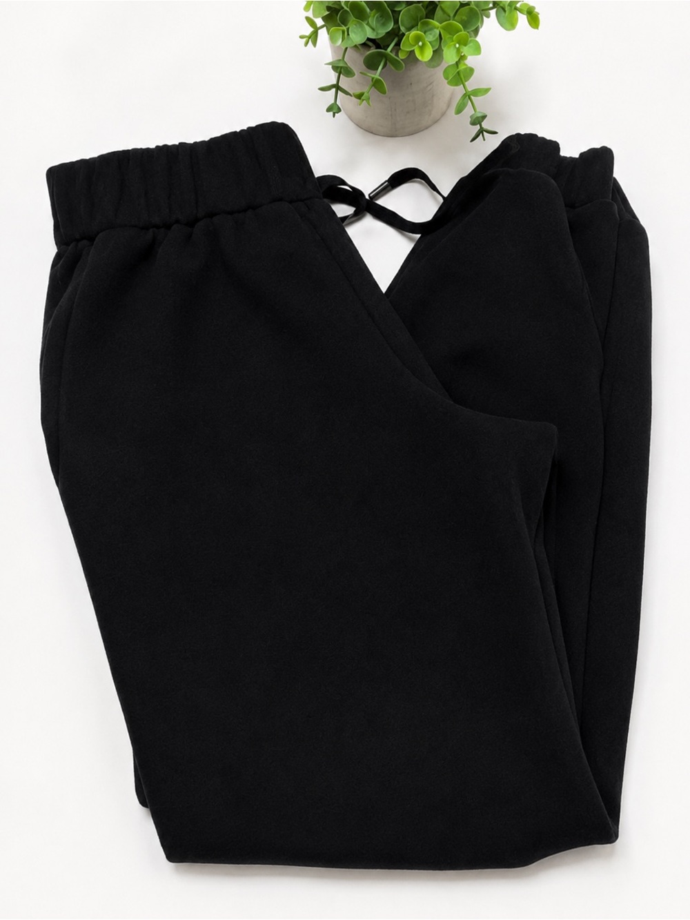 Lululemon On The Fly Jogger Travel Woven Black Size 4